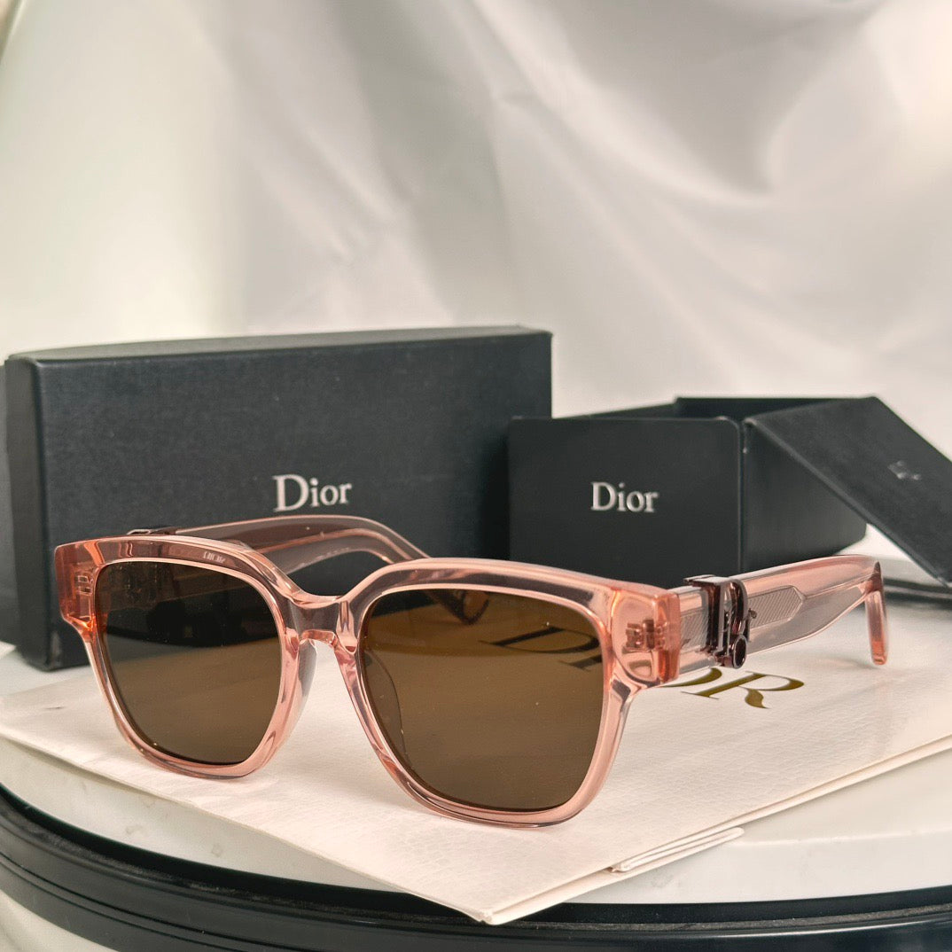 Lunettes D*ior— LN016