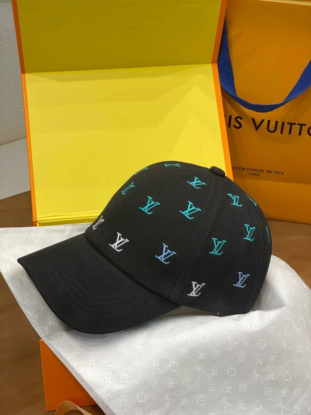 Casquette L*ouis V — CQ004