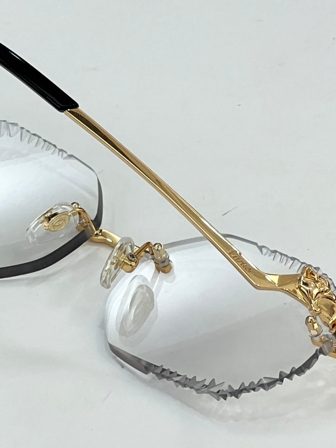 Lunettes C*artier — LN008