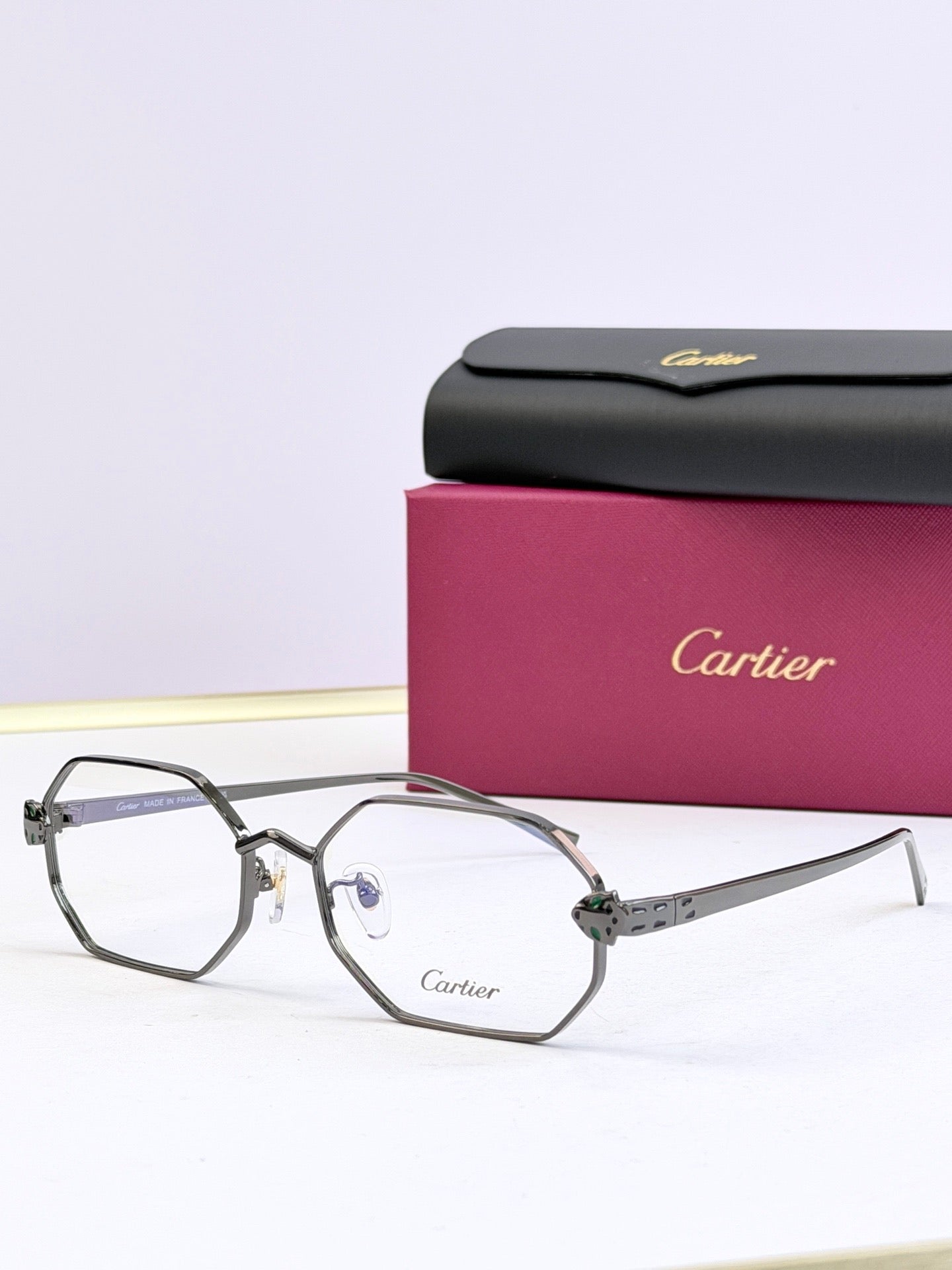 Lunettes C*artier — LN006