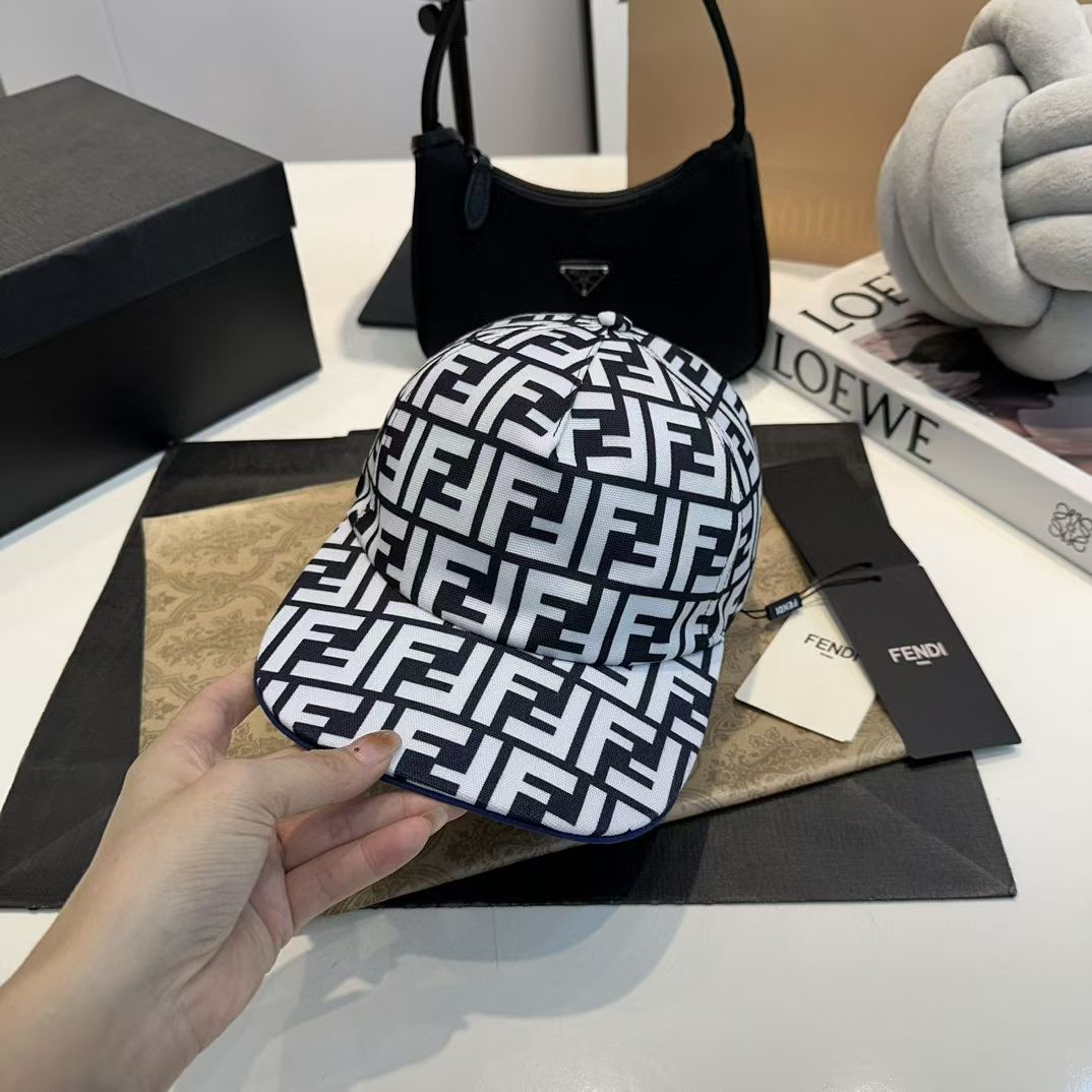 Casquette F*endi — CQ012