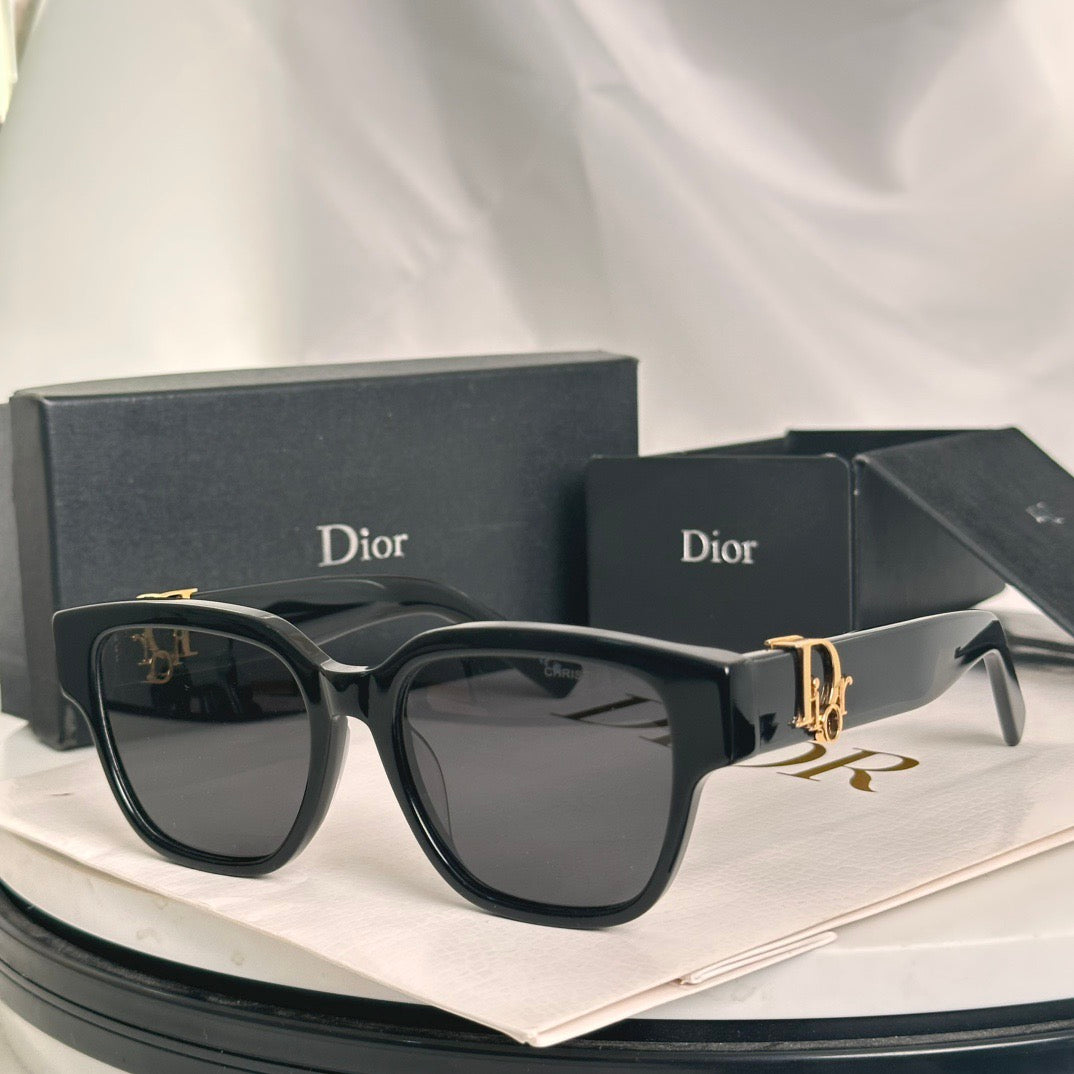 Lunettes D*ior— LN016